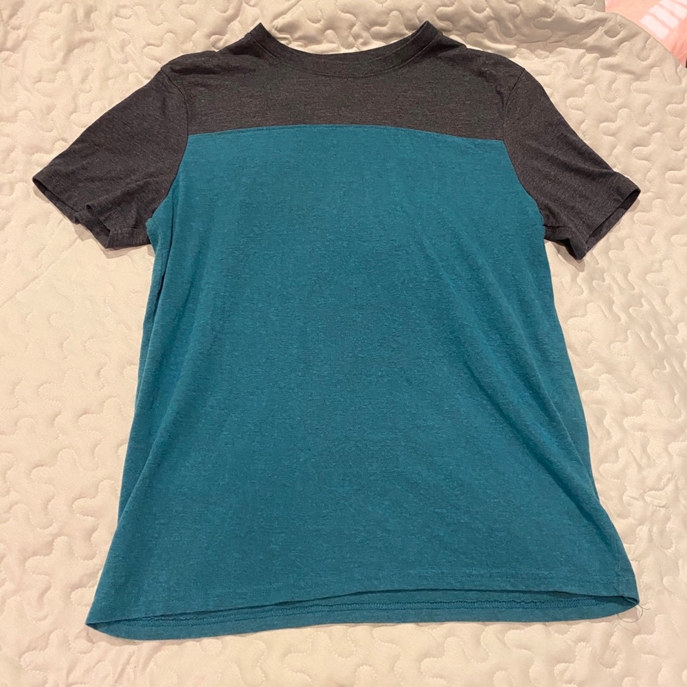 Men’s t shirt